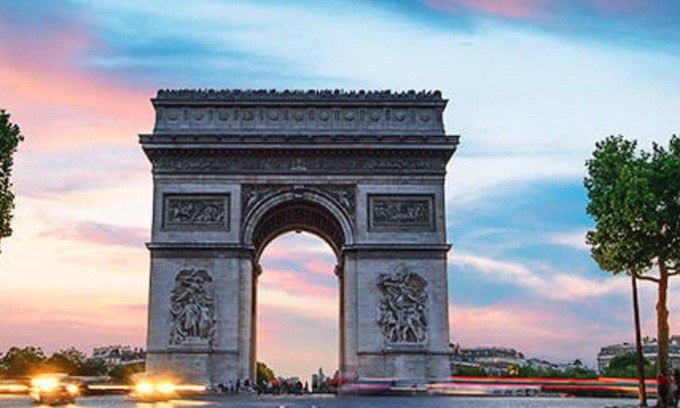 Champs-Elysees Apartamento | Duplex Montmartre With Aircon In Champs Elysees