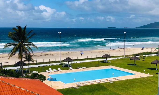 Florianopolis Apartamento | Duplex pé na areia Praia Brava