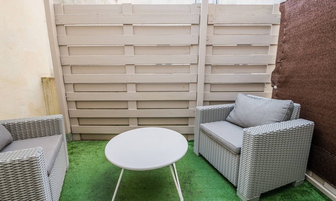 Capucins - Victoire Apartamento | Duplex, Terrasse, Air Con, Car park