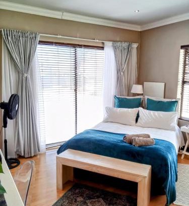 Koelenhof Apartamento | Durbanville Luxury Living Private Room