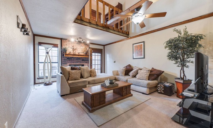 Oklahoma City Cabaña | DW Cottage - Close to Restaurants and Shopping!