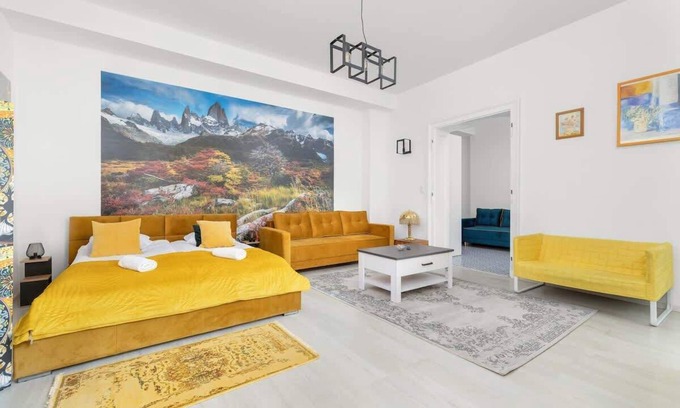 Bytom Apartamento | Dworcowa 11 | Unique Apartment | Near the market
