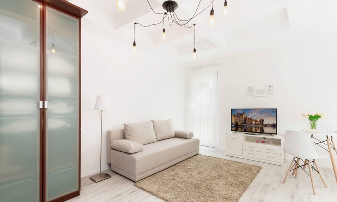 Brzezno Apartamento | Dworska 28 | Bright Beige Studio in Gdańsk