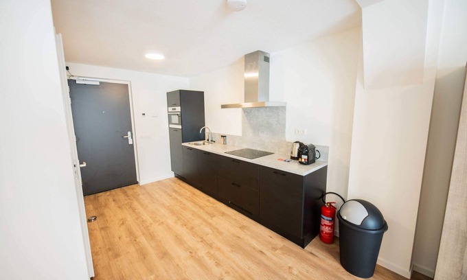 Kop van Zuid Apartamento | Dynamic serviced studio 44m2 -PRH15D-