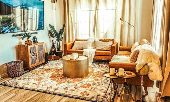 Yuma Casa | E 34th St. · Stunning 3BR+King House W/Huge TV, Fire Pit & BBQ!