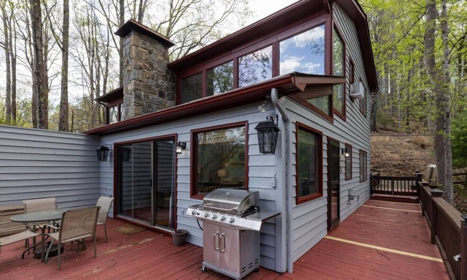 Deep Gap Cabina | Eagle Point*VIEWS*Fireplace*Sleeps4*Resort*HIke*