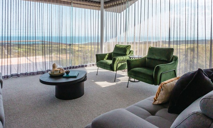 Cape Schanck Casa | Eagle Rise indulge in luxury comfort and style.
