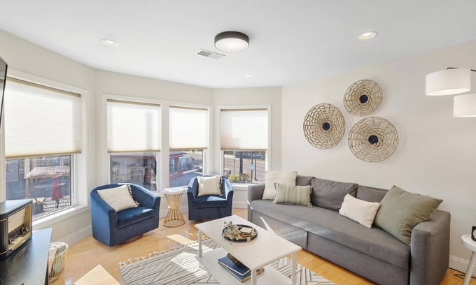 South Haven Casa | Eagles Loft - Luxury Downtown Living!