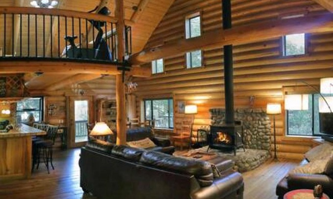 Idyllwild Casa | Eagles Nest - Natural Log Cabin with Guest House