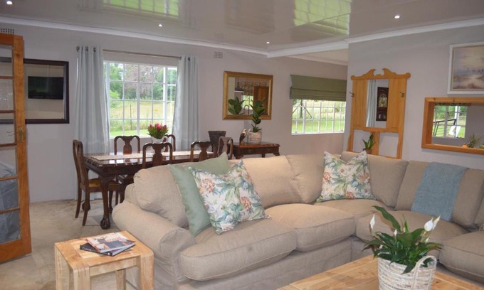 Umvoti Casa | Eagles Rest Self-Catering Cottage
