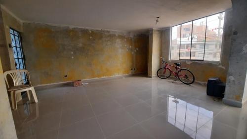 Callao Otro | Eapacio para carpa o bolsa de dormir I CAMPING BAJO TECHO a 13 minutos del Airport TTTTT No se proporciona cama I Traer su equipo de descanso colchón inflable y sleeping TTTTTTT con acceso a COCINA Y BAÑO compartido