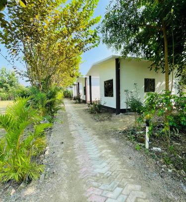 Nanpara Casa | Earth Home Katarniaghat