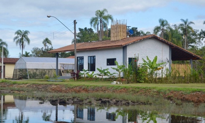 Cananeia Casa | Casa Ecológica en Ariri con Garaje para Barcos