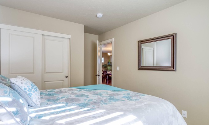 Mountain View Casa | East Bend Beauty