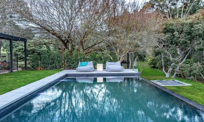 Red Hill South Casa | EAST COAST ESCAPES | Winifred por Kinsfolk