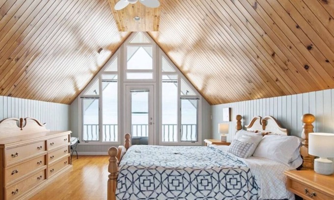 Beaubassin East Casa | East Coastal- Waterfront Cottage