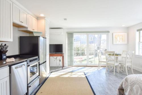 Provincetown Casa | East End Condo w Beach Access