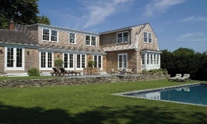 Village of East Hampton Casa | East Hampton Village 6BR with Pool and Poolhouse