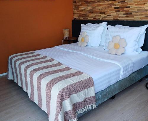 Municipality of Veenendaal Cama Y Desayuno | East Meets West Bed and Breakfast