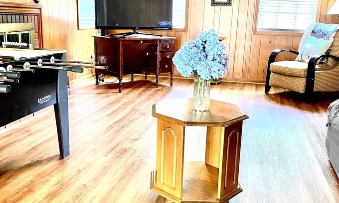 Germantown Casa | East Memphis Home Welcomes Long Stay