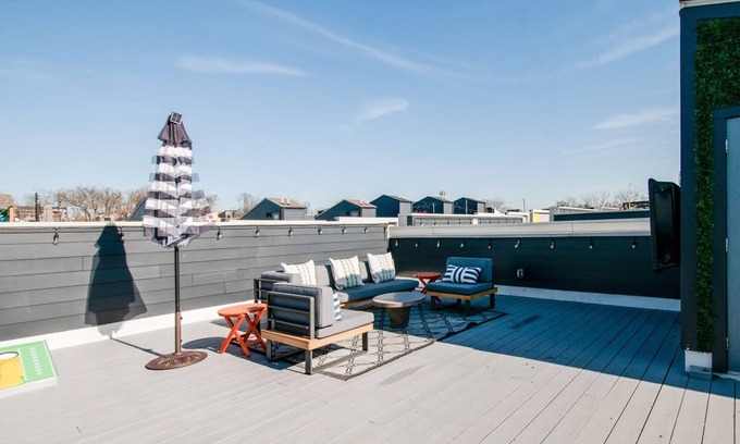Talbot's Corner Casa | East Nash Double - 26 Beds Booking Fast