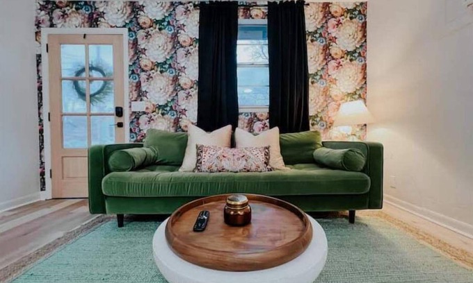 East Nashville Casa | East Nashville Oasis + Mini Golf Patio — DREAMI STAYS