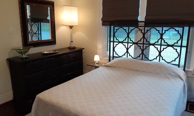 East Downtown Houston Apartamento | East of Downtown Abode (NEW LISTING-sister to East of Downtown Nest)