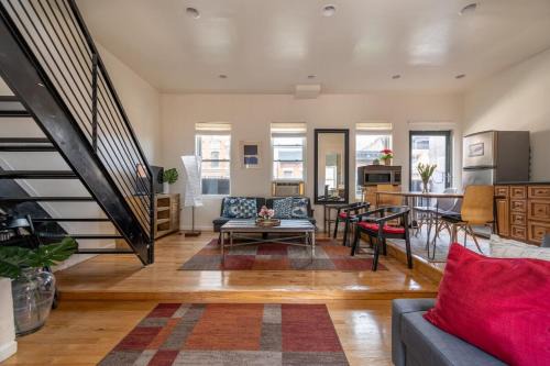Ukrainian Village Apartamento | East Village Townhouse
