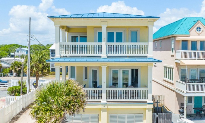 Tybee Island Casa | Punto más oriental del estado de Georgia - Frente a la playa!
