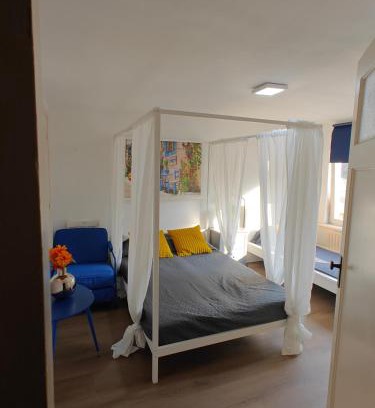 Tilburg Casa | Eastern