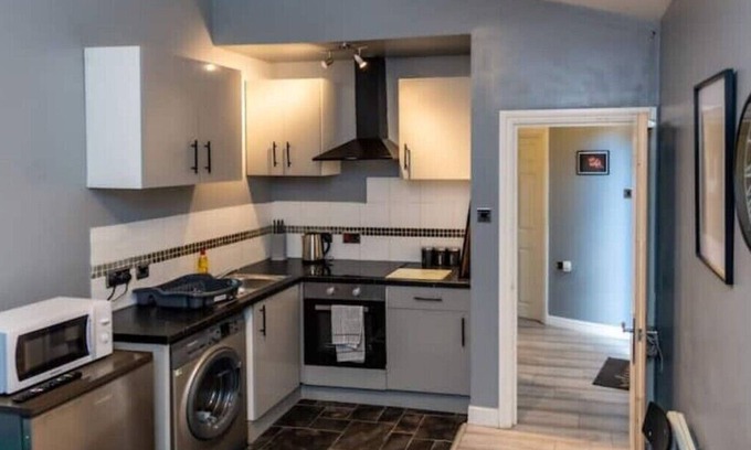 Hanham Apartamento | Eastville Superb Dwelling, sleeps up to 4 guests