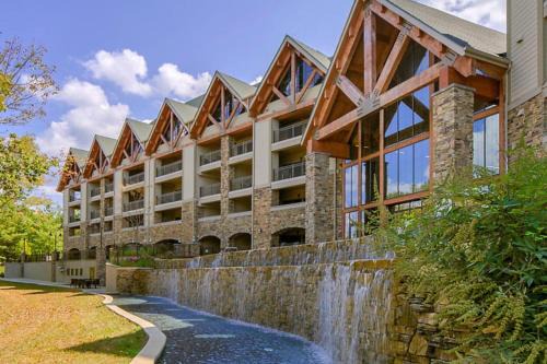 Big Cedars Casa | Easy Access to Dogwood Canyon in this great resort Studio Apt