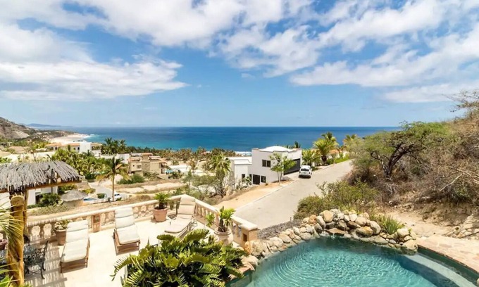 Rancho Cerro Colorado Apartamento | Easy access to South Palmilla beach