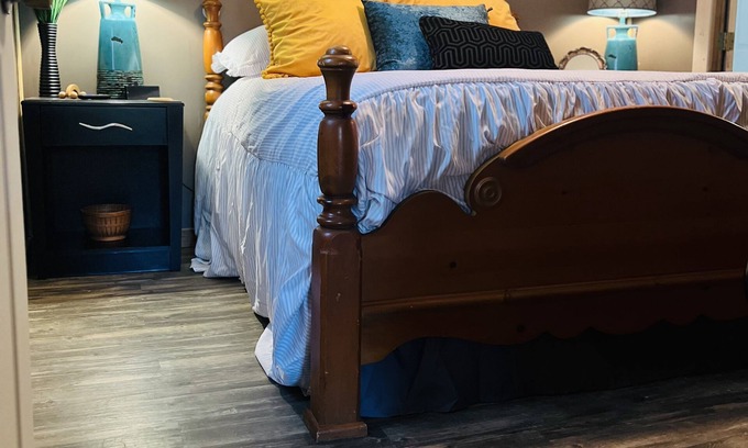 Burnside Cabaña | EASY CHECKOUT INSTRUCTIONS Luxury Linens and Towels,Hybrid pillow top mattress