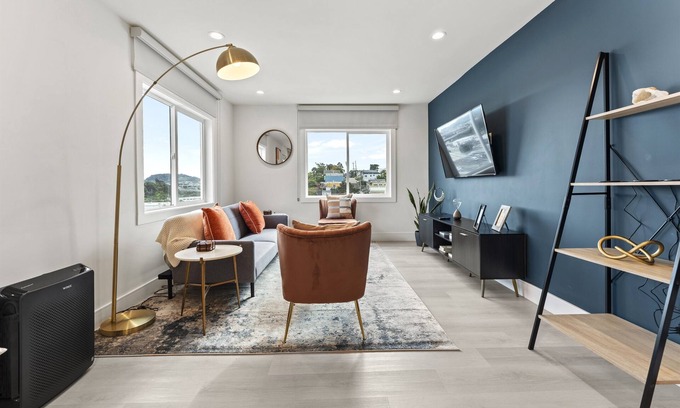 Bernal Heights Casa | Easy Parking | 15 Min to Union Square | Stocked Kitchen