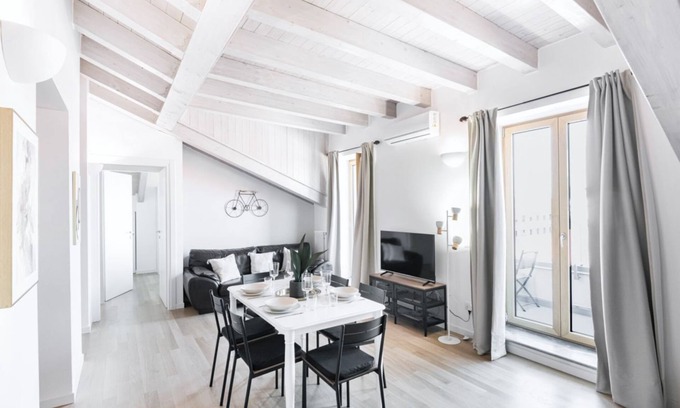Ticinese Apartamento | Easylife - Jewel with balcony in Porta Ticinese
