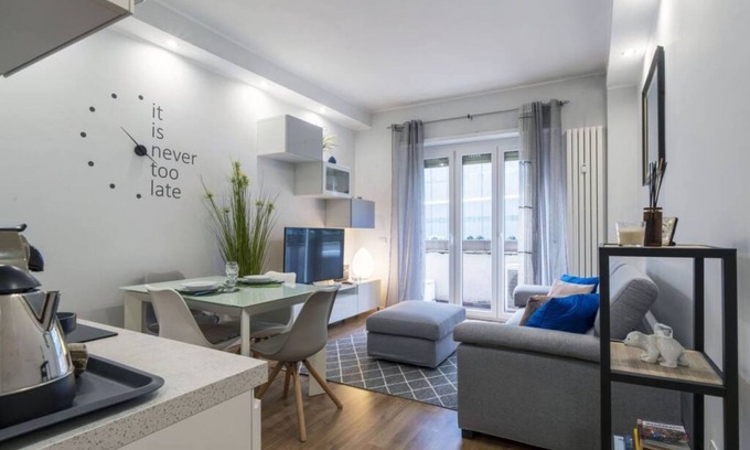Centro Direzionale Apartamento | Easylife - Modern and fresh three-room apartment in Milan