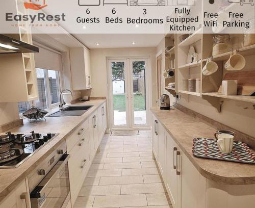 Pinchbeck Apartamento | EasyRest Spalding - 6 Beds & Free Parking - Central & Quiet Location - Entire Spacious House