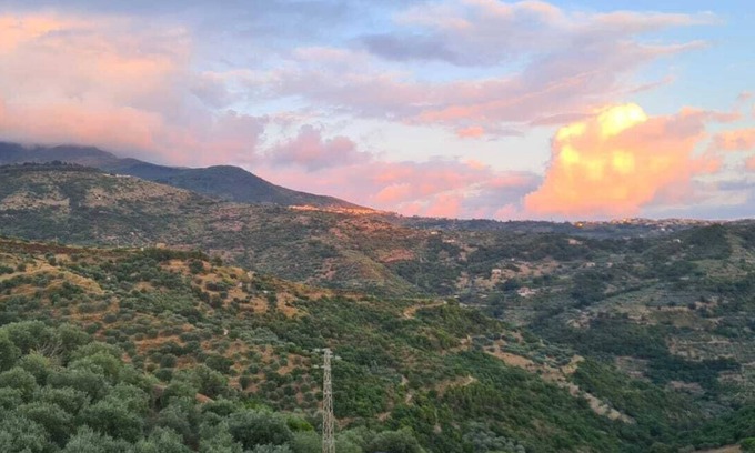 Montecorice Apartamento | Ebikes, Fast Wi-Fi, Panorama, AC, and sea nearby