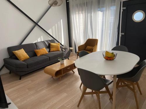 Velaux Apartamento | "Echapée Belle" Appart Moderne 4 pers à Velaux - Tout équipé avec terrasse à 15 min plage et aéroport