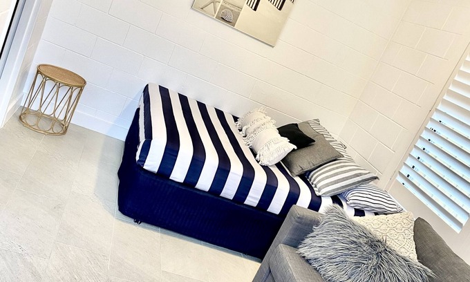 Loch Sport Apartamento | EchidnaBlue