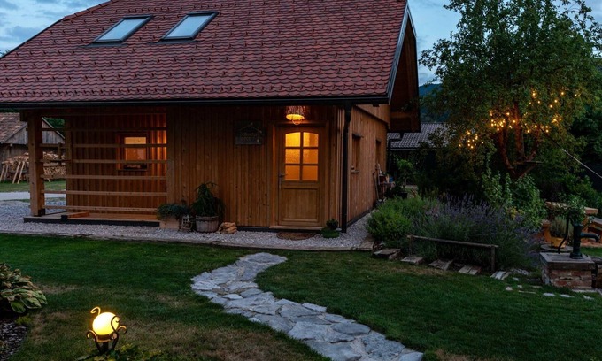 Hrib pri Hinjah Casa | Echo Valley Hillside Holiday Home with Sauna - Two Bedroom Holiday Home with Sauna