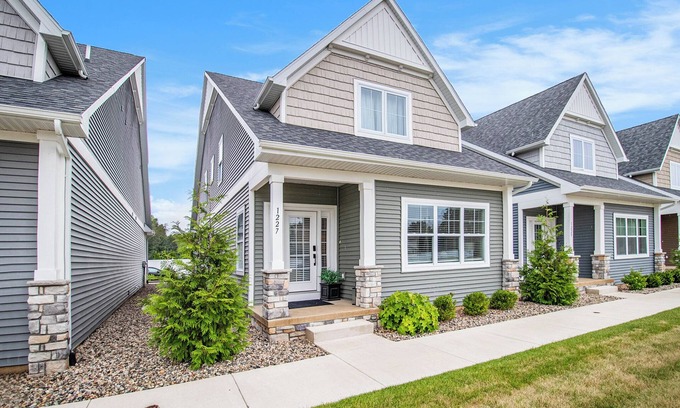 South Bend Casa | Echoes of Galway