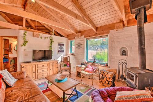 Baca Grande Casa | Eclectic Adobe Crestone Cottage with Patio and Yard!