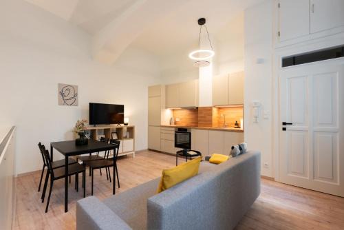 Josefov Apartamento | Eclectic and design duplex in Prague