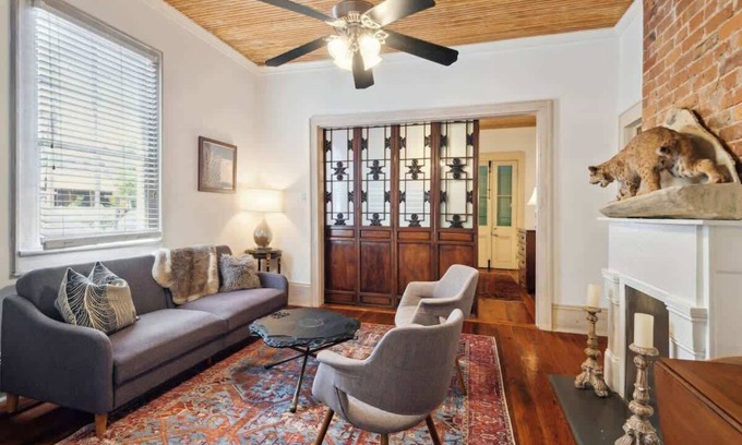 Bywater Casa | Eclectic Double Shotgun|Spacious Private Backyard