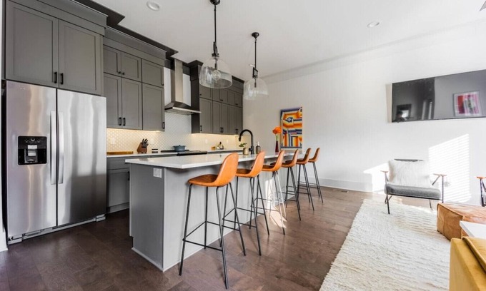 Eastwood Apartamento | Charming 4 BR/4 BA East Nashville Escape - Broadway is Waiting!