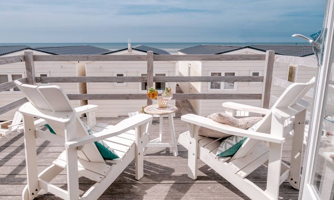 Wijk aan Zee Chalet De Esquí | Eco cottage on the beach of Wijk aan Zee