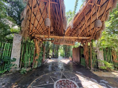 Riberas del Pilar Cabina | Eco Hotel Tahawi