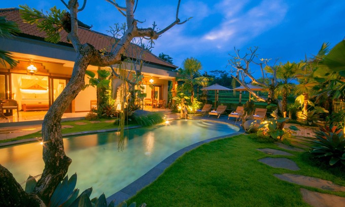 Melayang Villa | Eco-Luxury! 4BR Private Pool Villa in Ubud